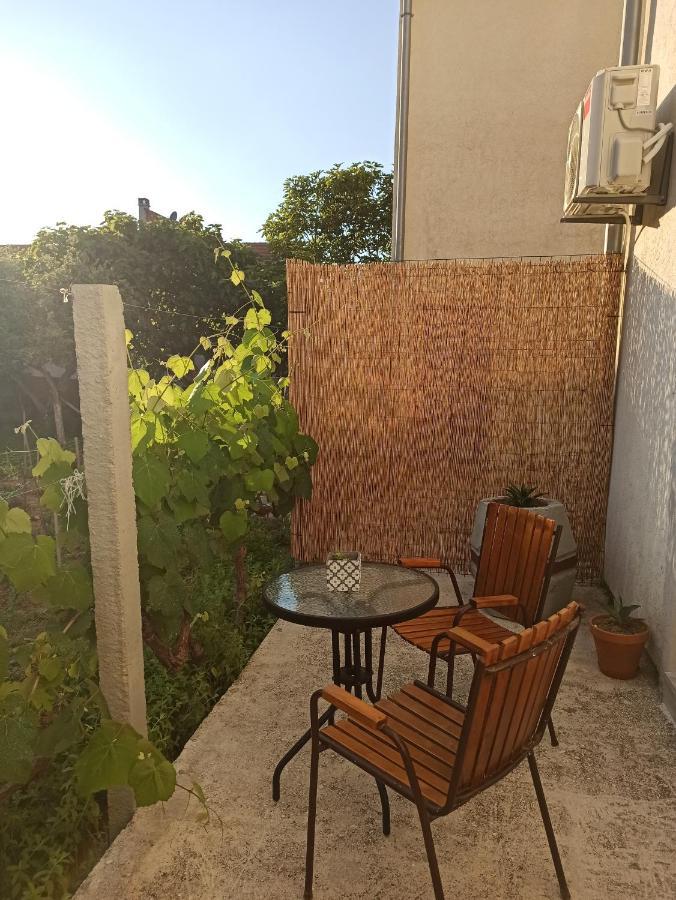 Lastva Holliday Rooms بودفا المظهر الخارجي الصورة
