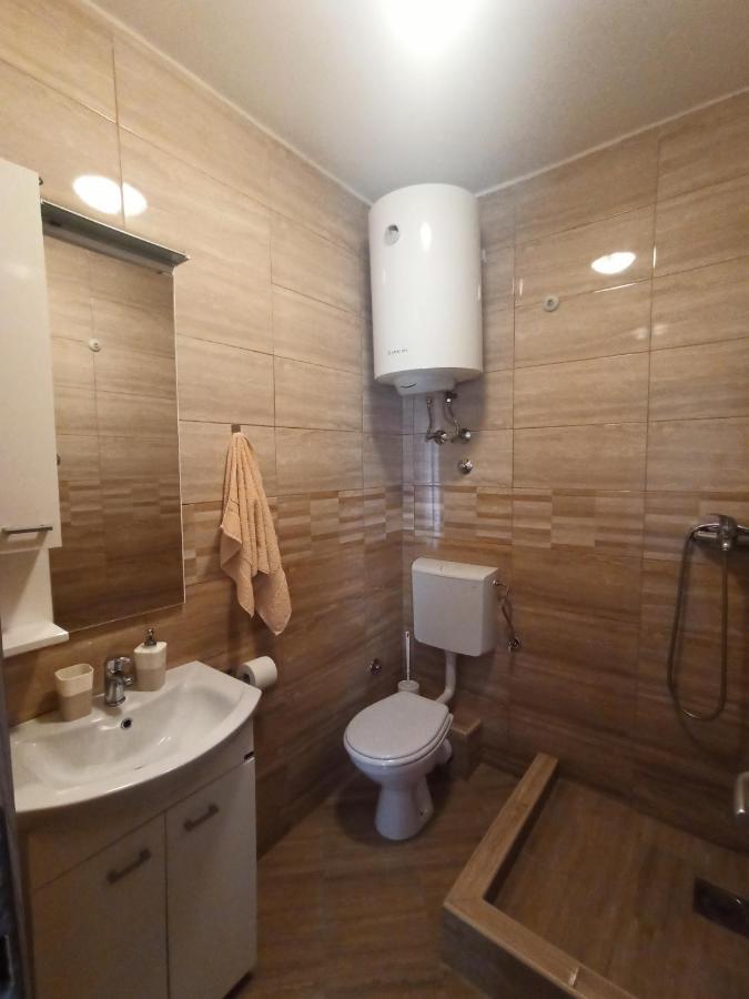 Lastva Holliday Rooms بودفا المظهر الخارجي الصورة